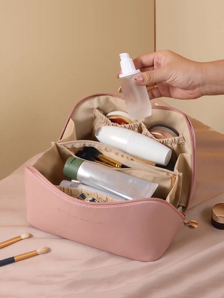 Travel Makeup Bag & Brush Organizer – Waterproof Cosmetic Pouch